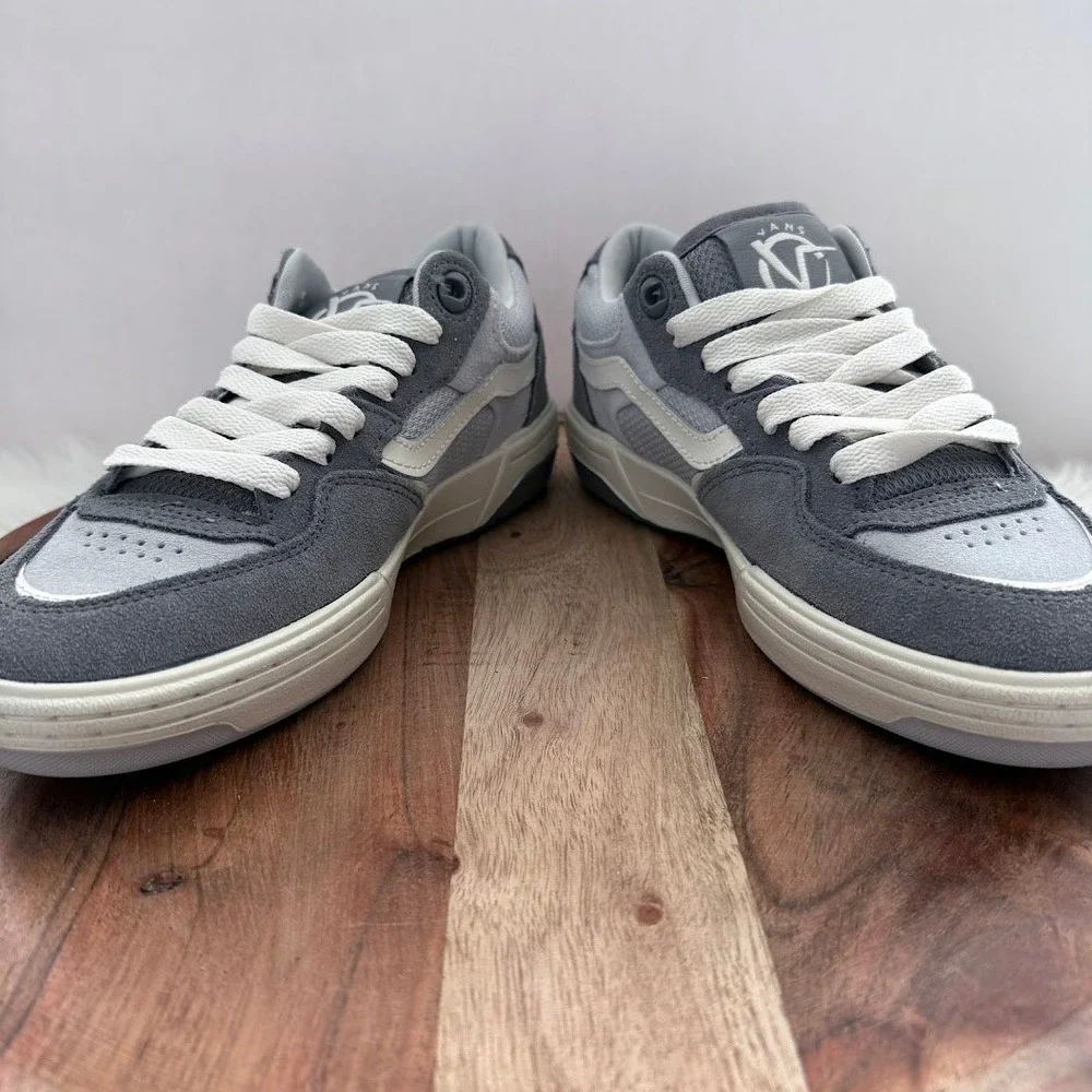 Vans Rowan‎ 2 Low Top Skate Shoes Mens 7 US Grey White Suede Leather Sneakers